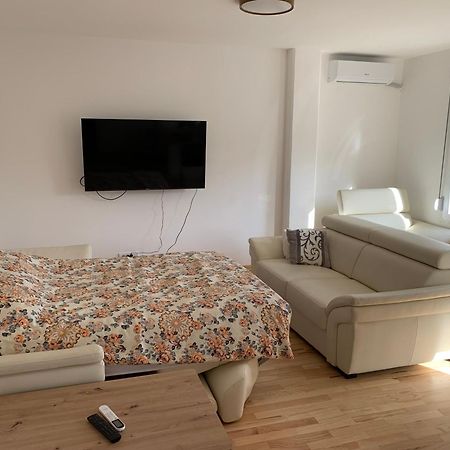 Premium Stan Novi Beograd Appartement Buitenkant foto